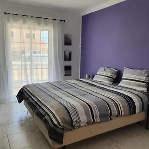 Brisa's Haven !pet Friendly! Homestay Lagos